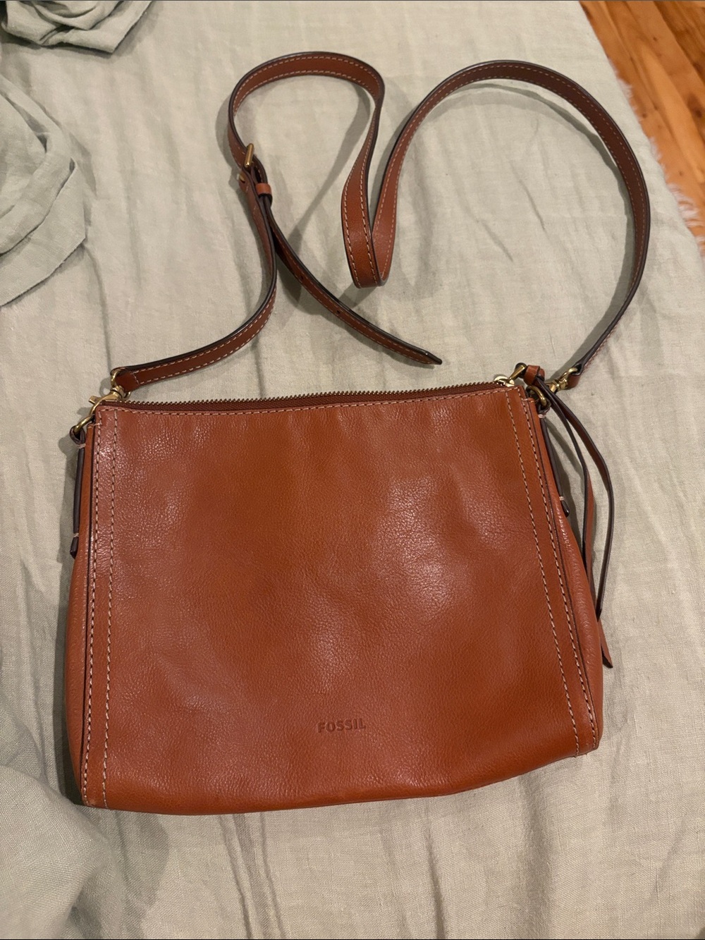 Fossil Women's Leather Crossbody Bag - Chestnut